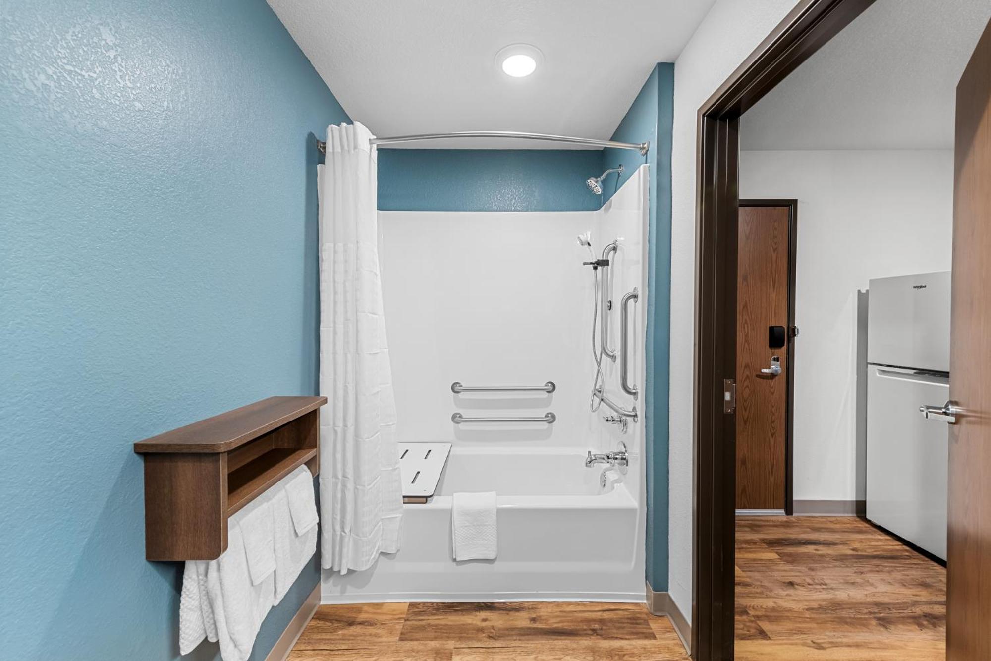 Woodspring Suites Kansas City Airport Eksteriør bilde