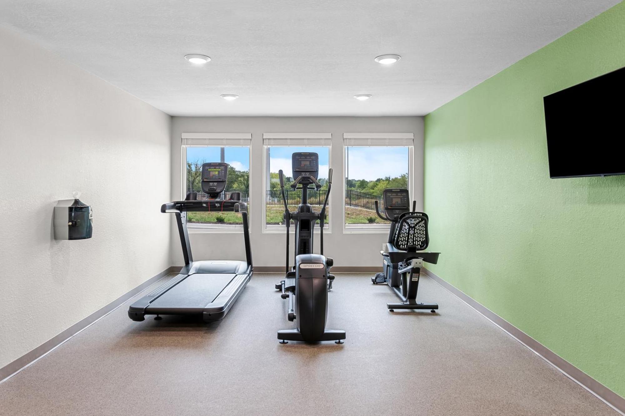 Woodspring Suites Kansas City Airport Eksteriør bilde