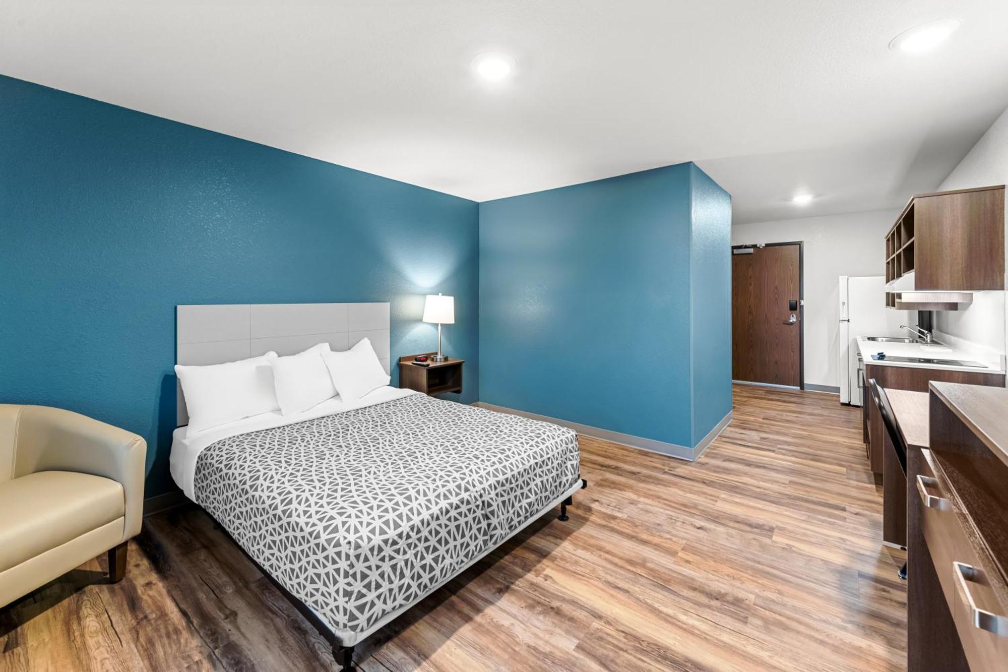 Woodspring Suites Kansas City Airport Eksteriør bilde